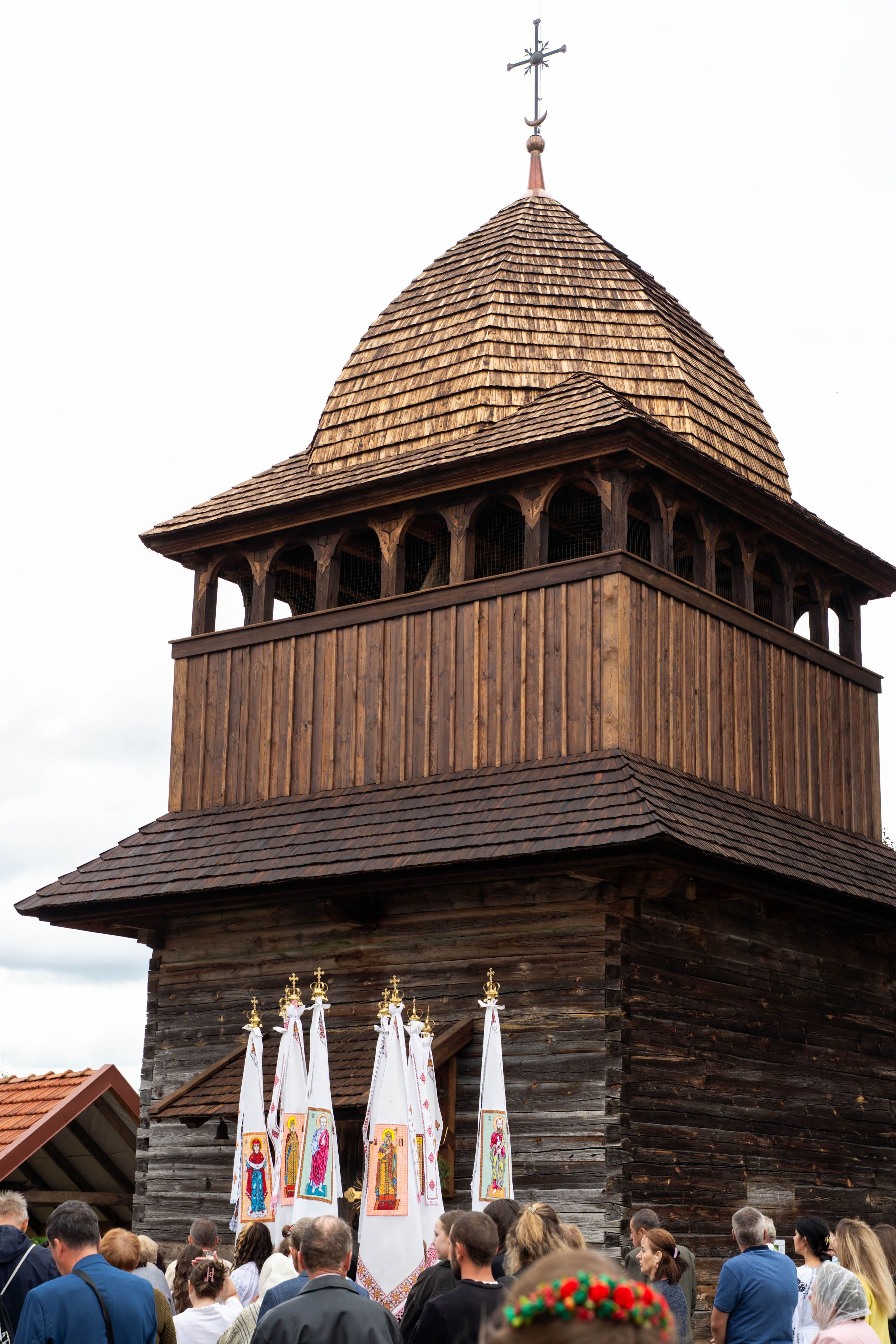 фото: Зоряна Геник, Олег Білик, Вікторія Мазур