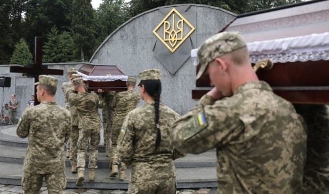 У Львові попрощаються з двома загиблими на війні захисниками. Ким вони були