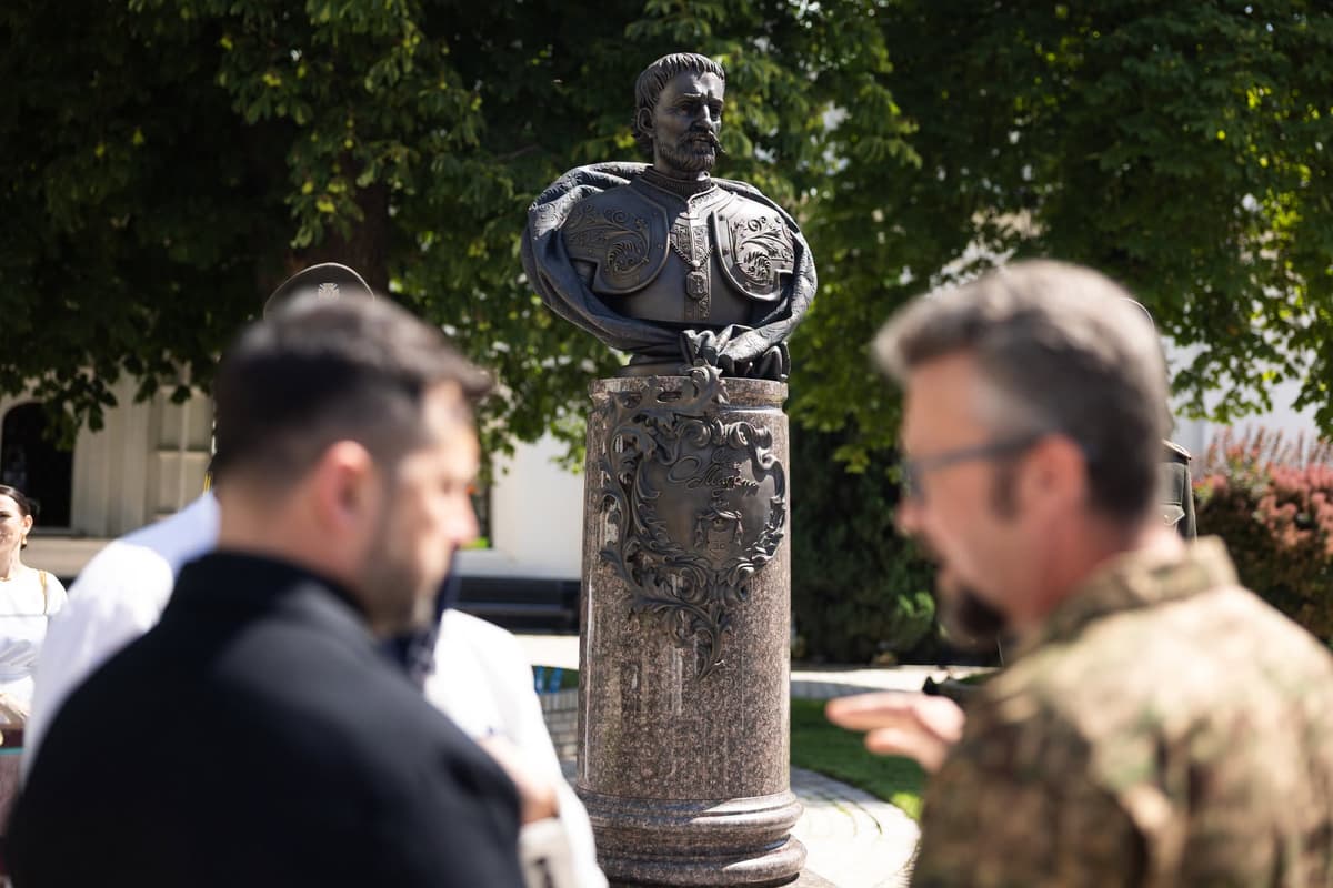 The Office of the President is preparing to install a monument to Mazepa on the site of Lenin: details