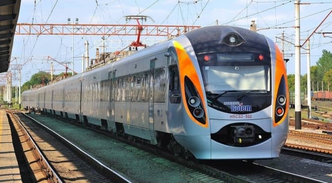 Укрзалізниця змінила розклад руху поїздів Київ – Перемишль