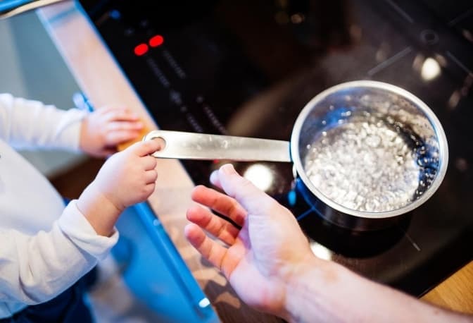 Львівським медикам передали прилад, що допоможе лікувати глибокі опіки у дітей
