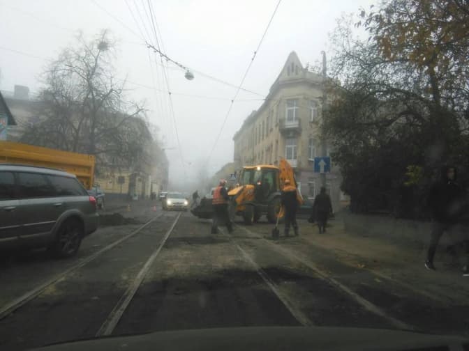 У Львові латають перехрестя Замарстинівська – Хімічна. Фото