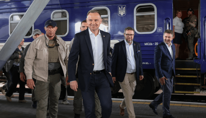 До Києва з неоголошеним візитом прибули президенти Польщі та Литви