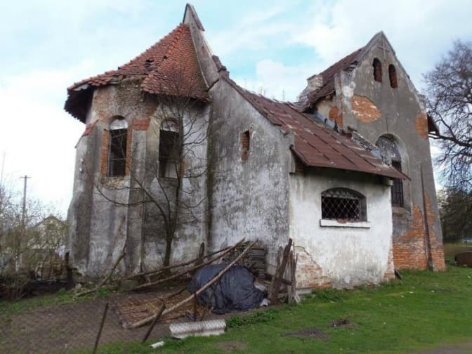 На Львівщині костел ХХ століття розібрали на цеглу
