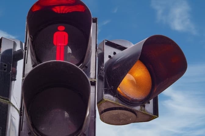 Світлофори на складних ділянках доріг у Львові працюватимуть без електроенергії