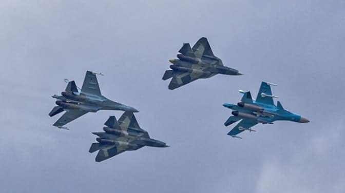 Російські винищувачі «непрофесійно і небезпечно» наблизились до кораблів НАТО на Балтиці