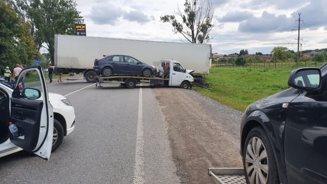 Поблизу Львова, у масштабній ДТП з чотирма автомобілями, загинула 11-річна дівчинка