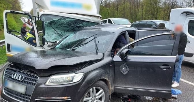 Внаслідок ДТП біля Львова загинула людина та ще троє травмувалися