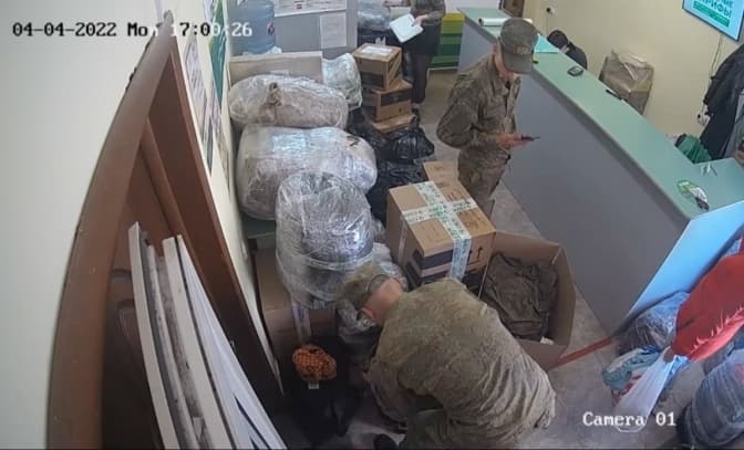 Росіяни відправляють награбоване на Київщині через сервіс СДЕК у білоруському Мозирі
