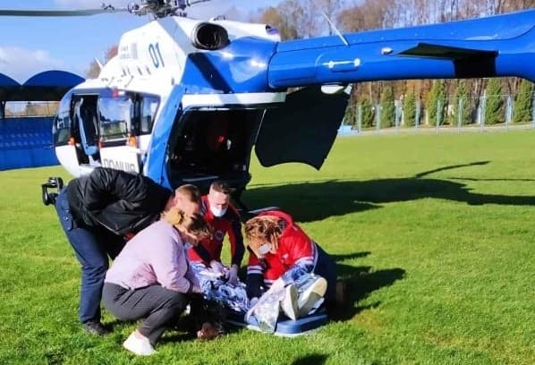 До лікарні у Львові гелікоптером доправили 15-річного хлопця з підозрою на інсульт