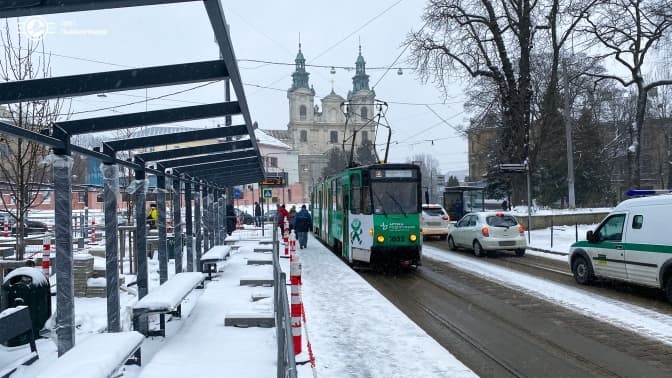 У Львові майже завершили облаштування зупинок на перехресті Бандери-Чупринки