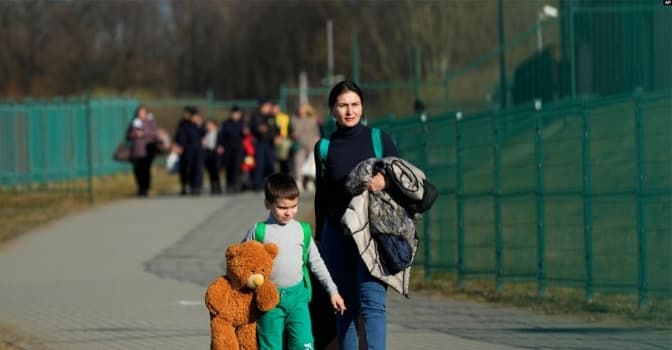 З України за добу виїхало майже 38 тисяч людей