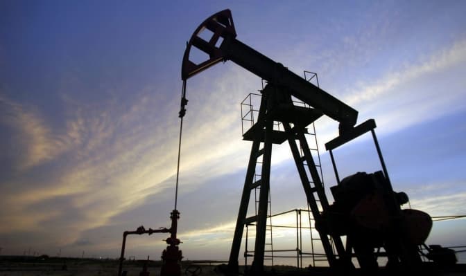 Ціна одного бареля нафти WTI вперше в історії впала нижче 1 долара