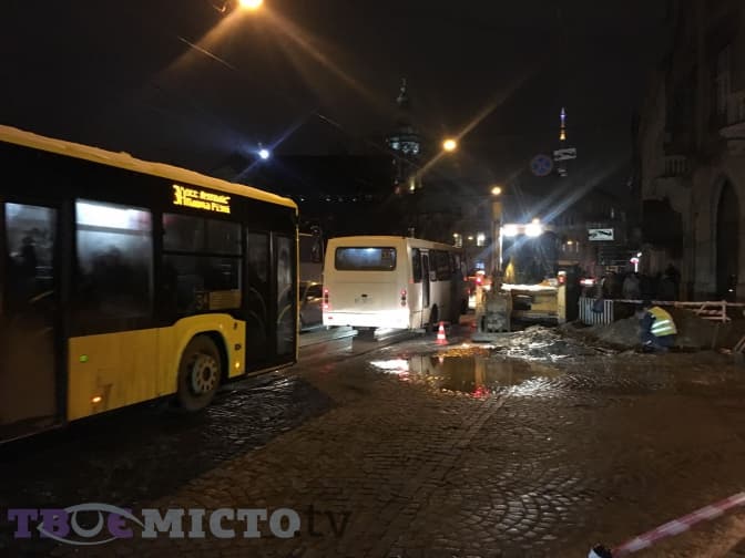Ситуація на дорогах Львова: у центрі міста – затор. Фото