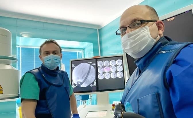 Лікарі у Львові прооперували чоловіка з гострим запаленням підшлункової. Фото