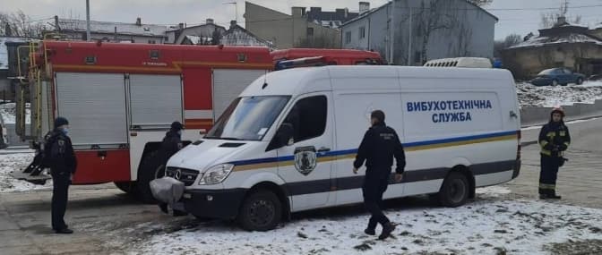 У Львові знову повідомили про замінування шкіл і садочків