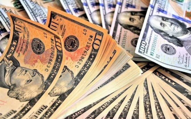 Чому в Україні зріс курс долара. Пояснення Нацбанку
