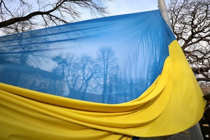 День єднання та перша медаль для України на Олімпійських іграх. Головне за добу