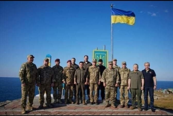 Прикордонникам, які захищали острів Зміїний, посмертно присвоять звання Героїв України