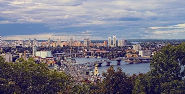 Київ увійшов до рейтингу 30 столиць світу з найчистішим повітрям