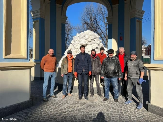 У Києві рятують культурні пам’ятки від загрози російського знищення. Фото
