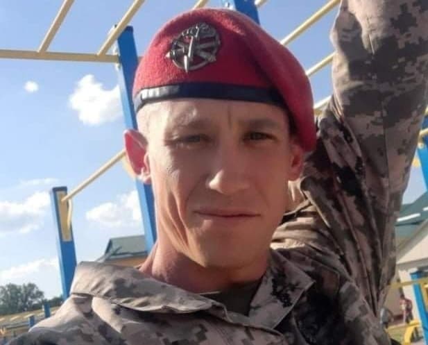Сьогодні у Львові попрощаються з загиблим на війні 26-річним воїном Іваном Фільченком