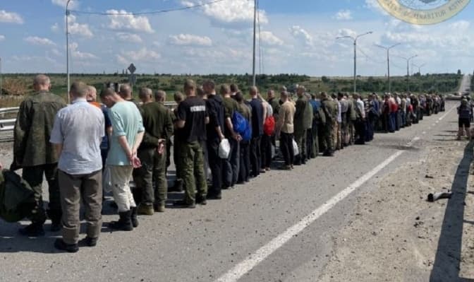 Росіяни змушують українських полонених голосувати на псевдореферендумі