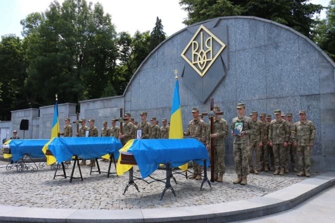 У Львові попрощались із трьома Героями, які загинули у боротьбі за Україну