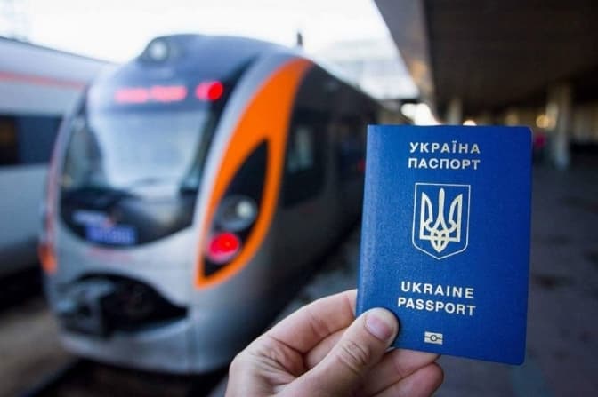 Пасажири не стоятимуть на кордоні: перевірку у міжнародних поїздах робитимуть під час руху