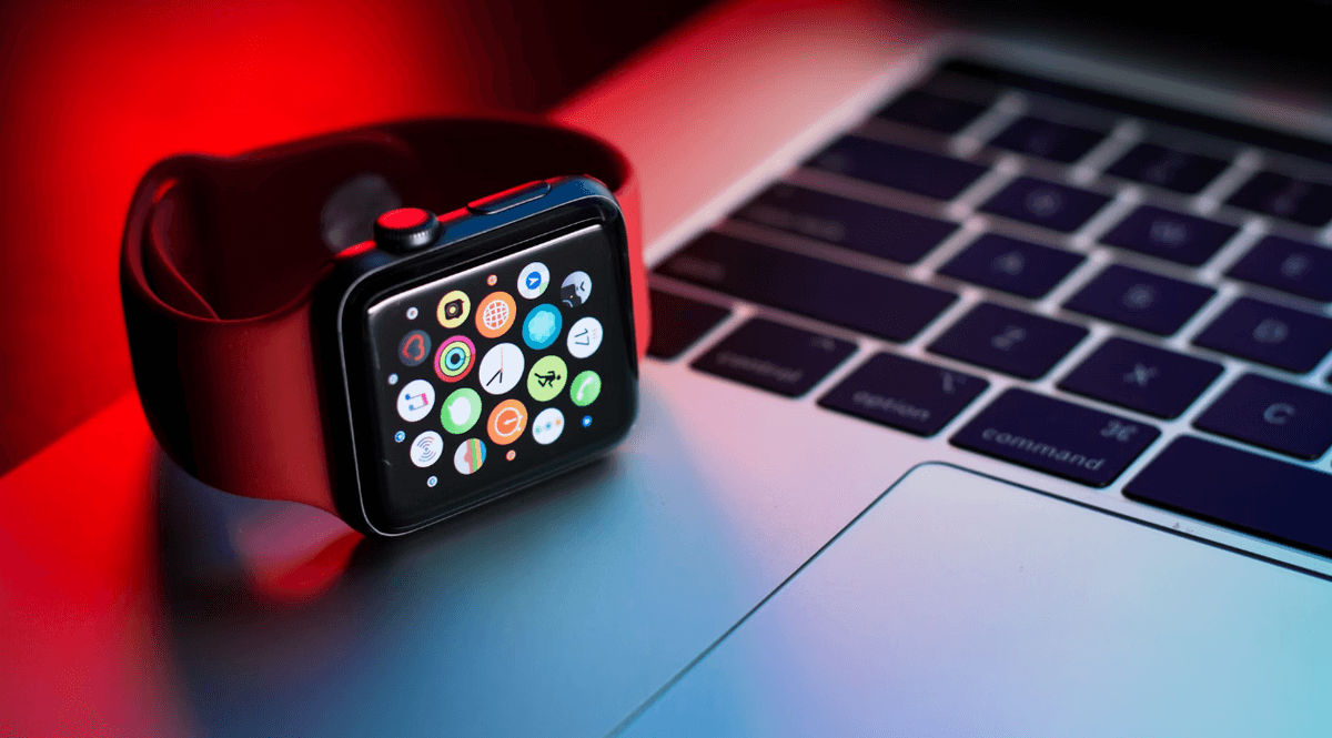 На що впливає колір Apple Watch і який краще вибрати