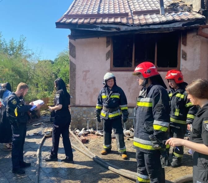Поблизу Львова у пожежі загинули 6-річна дівчинка і 4-річний хлопчик