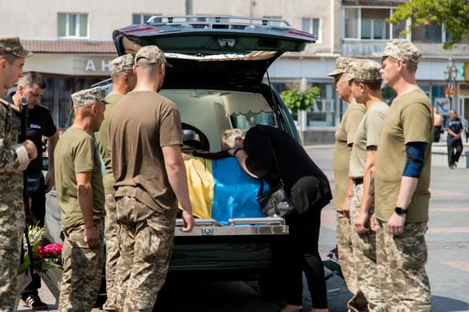 На Львівщині попрощалися з Олегом Дяківим, який загинув у бою з ворогом
