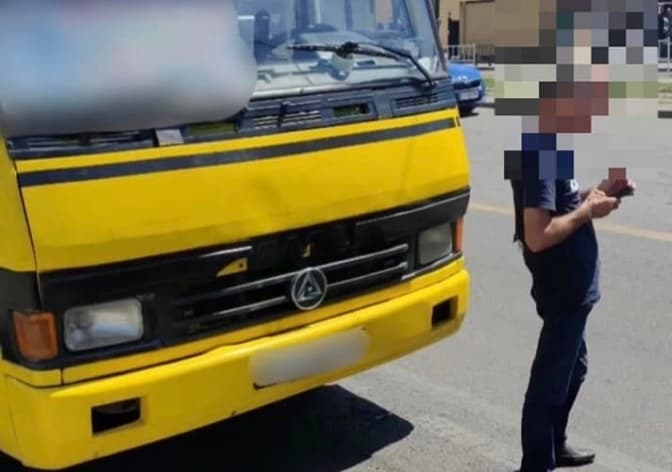 У Львові патрульні затримали водія маршрутки, який керував п’яним та без прав