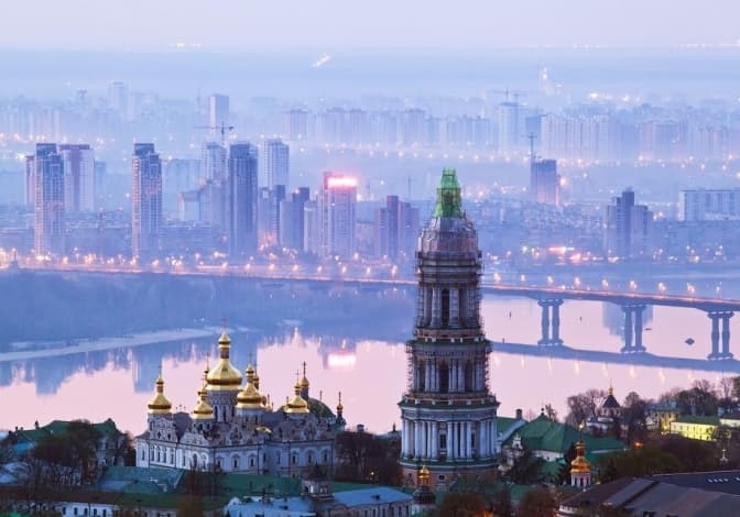 У Києві деякі багатоповерхівки обладнають резервним живленням, — Свириденко