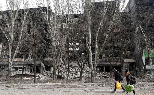 У Маріуполі домовилися про гуманітарний коридор для жінок, дітей і літніх людей