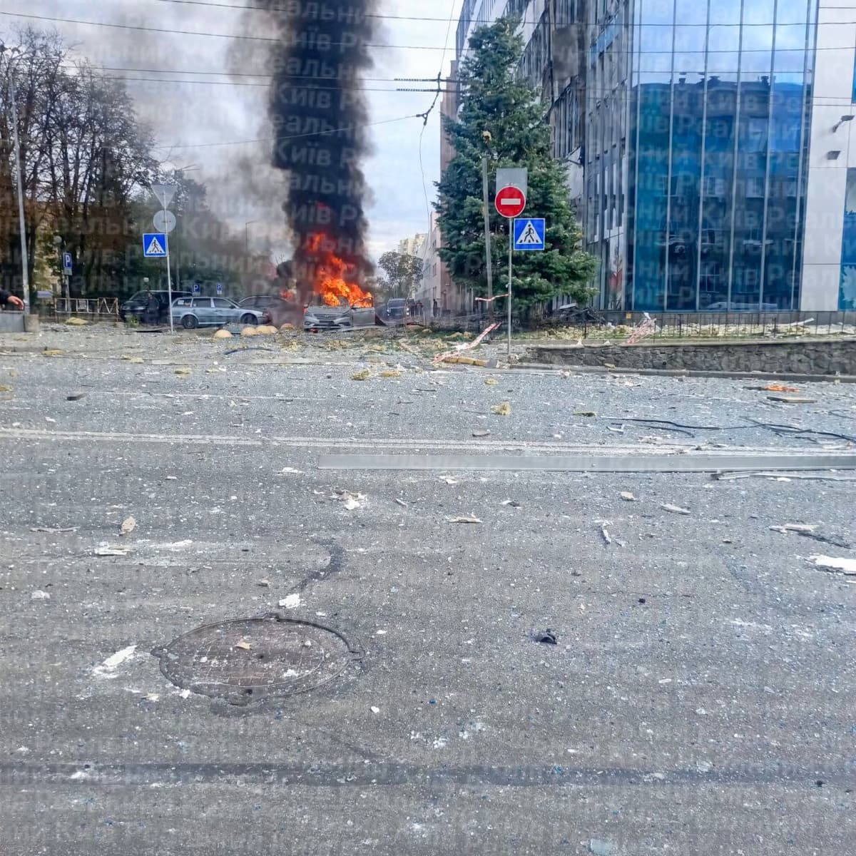 4 загиблих і 7 поранених: у Солом'янському районі Києва БпЛА влучив у бізнес-центр
