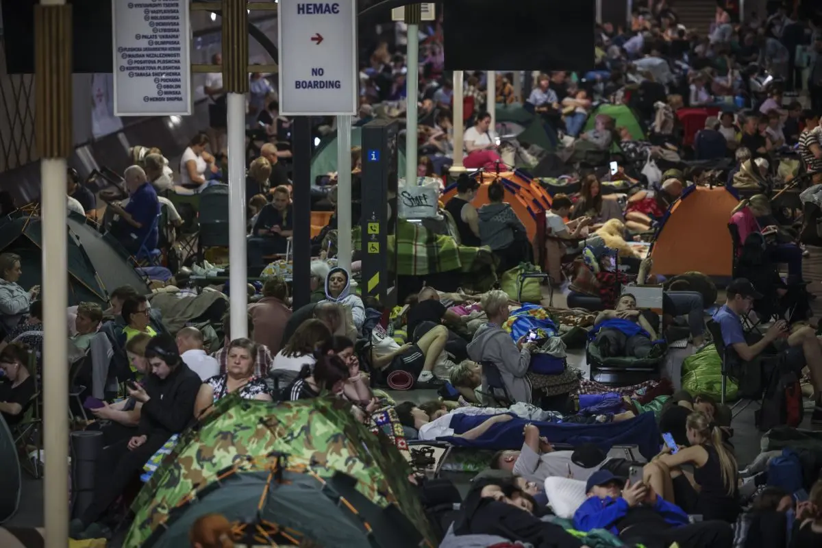Over 52,000 people sheltered in Kyiv metro during the night alarm