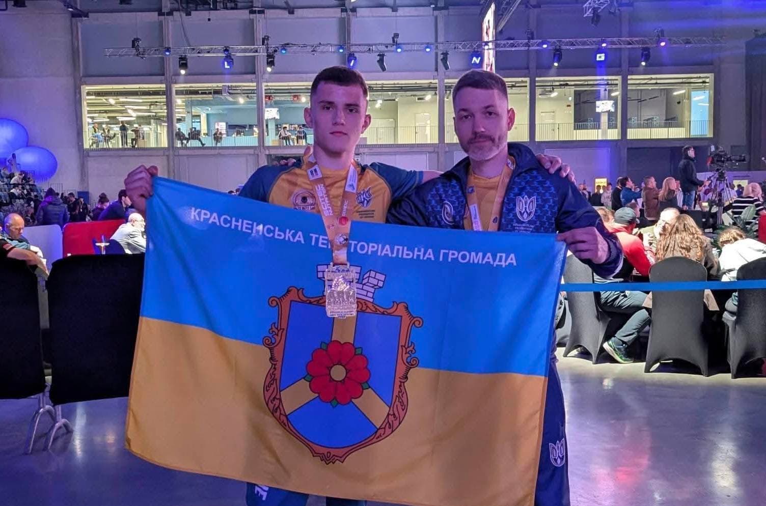 Чемпіон з тренером / фото: ЛОДА