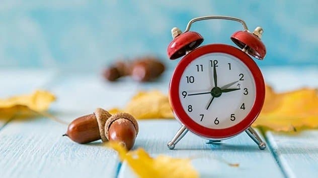 Україна перейшла на зимовий час