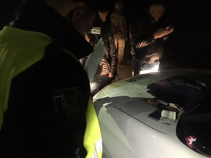 У Львові викрили двох поліцейських на хабарництві