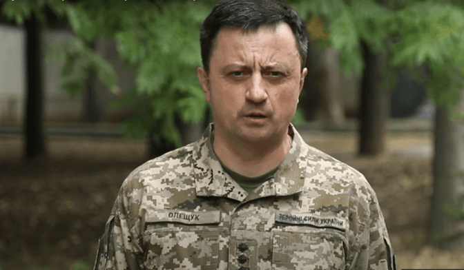 Зеленський звільнив Командувача повітряних сил ЗСУ