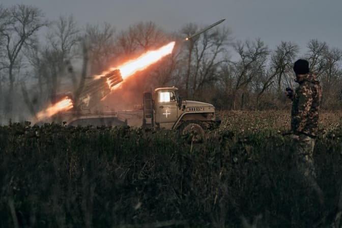 Погода сприяє просуванню ЗСУ на двох напрямках, − Гайдай