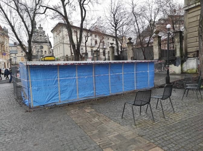 До кінця року планують завершити облаштування фонтану на площі Галицькій