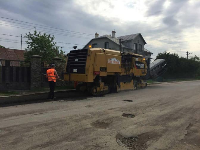 На Львівщині розпочали ремонт дороги Лозино — Бірки