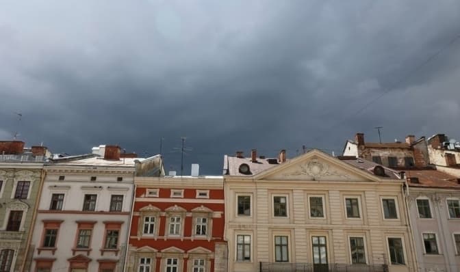 На сьогодні синоптики у Львові прогнозують грозу