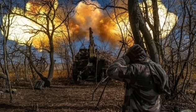 За минулу добу ЗСУ знищили 12 ворожих танків та понад 450 окупантів