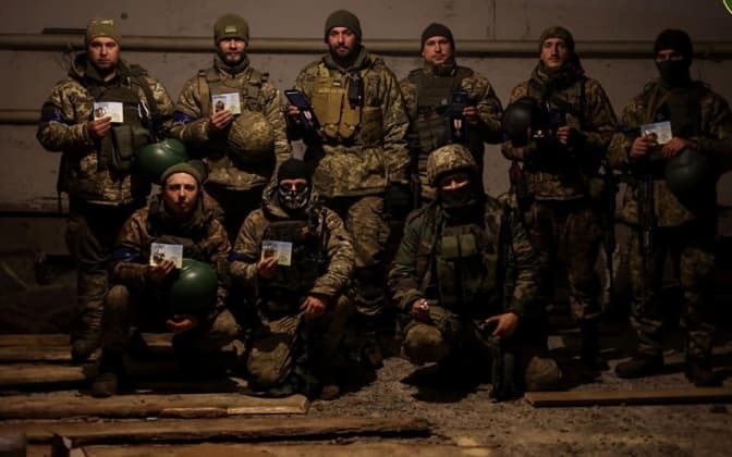 Військовослужбовців зі Львівщини нагородили за успіхи на Бахмутському напрямку