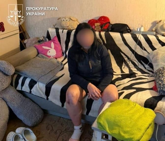 У Києві матері повідомили про підозру через неналежний догляд за 14-річною донькою