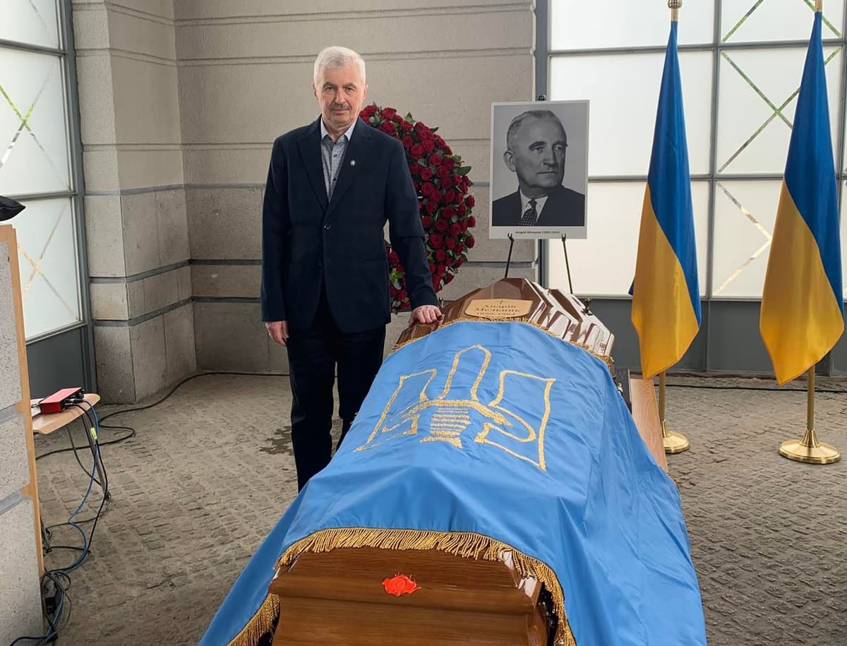 До України повертають останки провідника ОУН Андрія Мельника: де і коли пройде церемонія