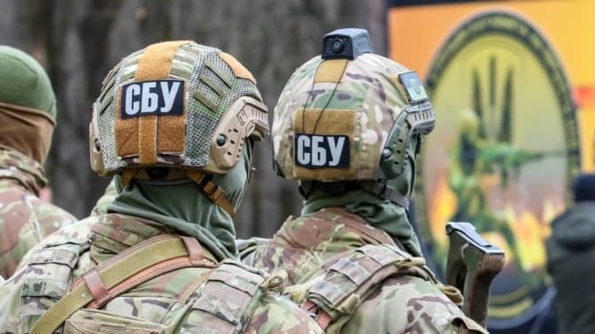 СБУ затримали провокатора, що мав корегувати обстріл по пам'ятнику Бандері у Львові